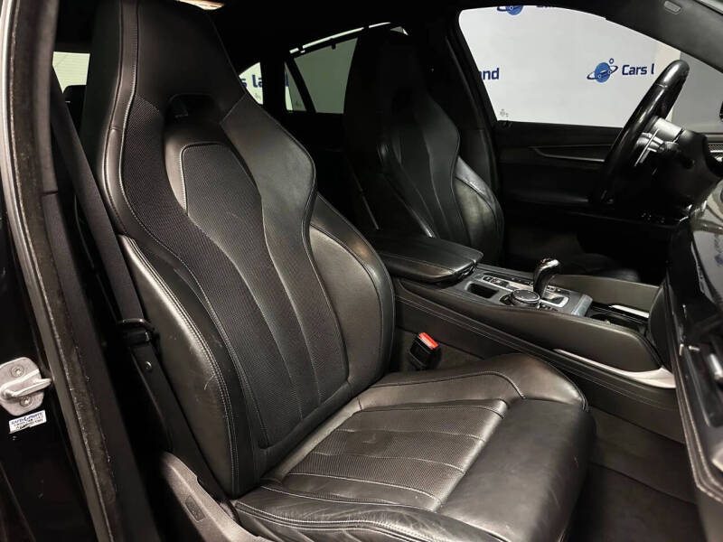 2015 BMW X6 M