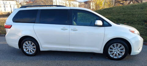2015 Toyota Sienna XLE Premium 7-Passenger