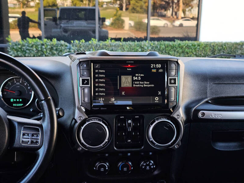 2015 Jeep Wrangler Unlimited Sahara