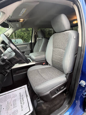 2017 RAM 1500 SLT