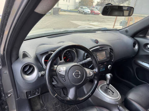 2011 Nissan JUKE S