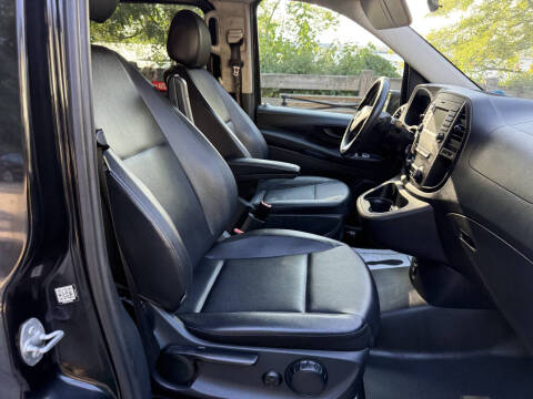 2018 Mercedes-Benz Metris Passenger