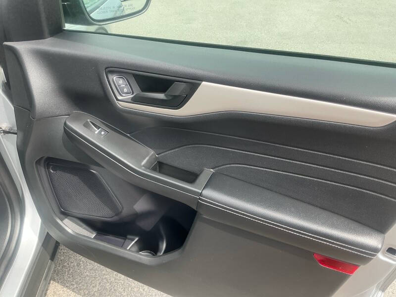 2022 Ford Escape SE
