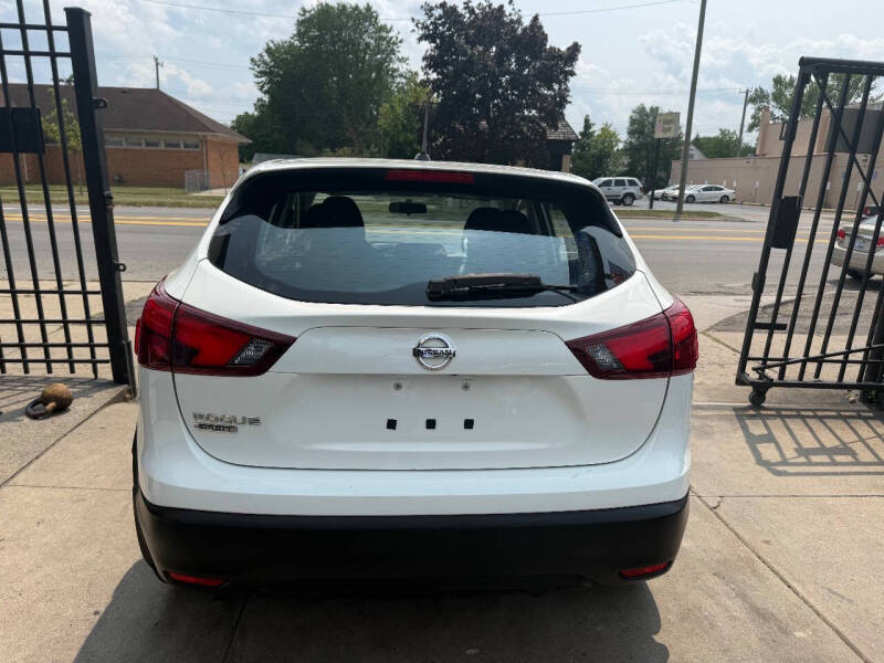 2017 Nissan Rogue Sport S