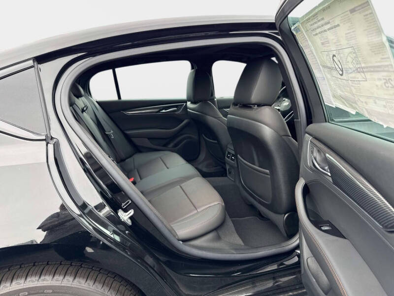 2025 Cadillac CT5 Sport