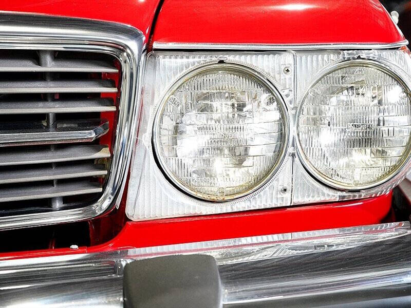 1989 Mercedes-Benz 560-Class 21