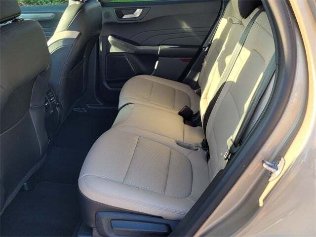 2021 Ford Escape Hybrid Titanium