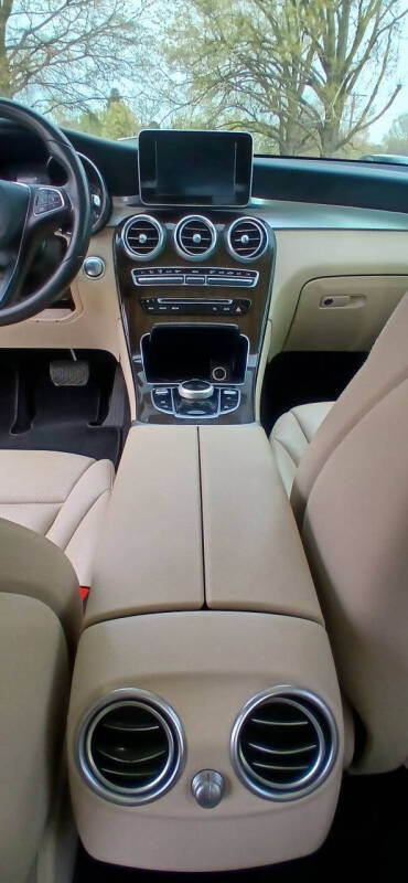 2018 Mercedes-Benz GLC GLC 300
