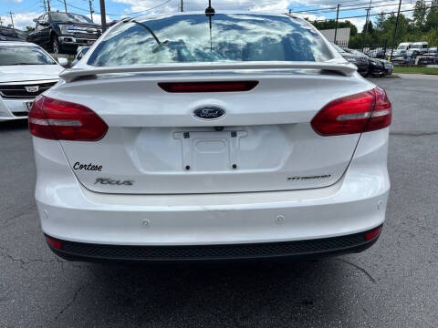 2017 Ford Focus Titanium