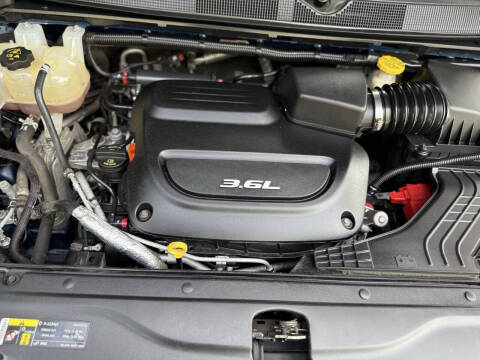 2017 Chrysler Pacifica Touring-L