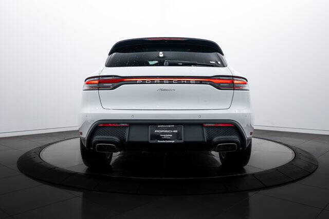 2026 Porsche Macan