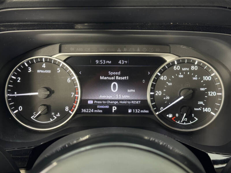 2022 Nissan Pathfinder SV