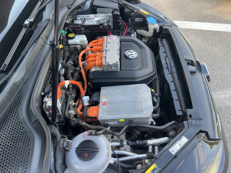 2015 Volkswagen e-Golf SEL Premium