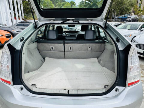 2010 Toyota Prius III