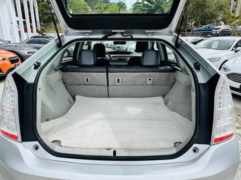 2010 Toyota Prius III