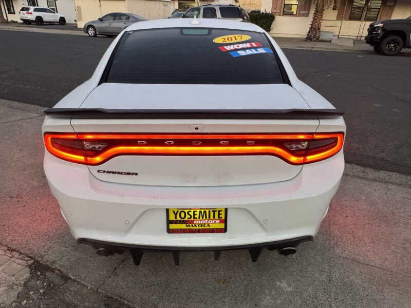 2017 Dodge Charger Daytona