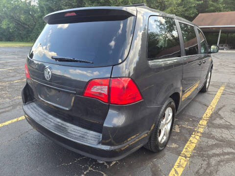 2011 Volkswagen Routan SEL