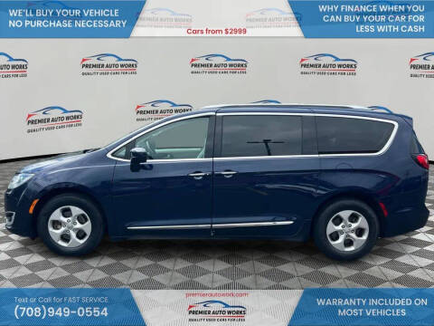 2017 Chrysler Pacifica Touring-L Plus