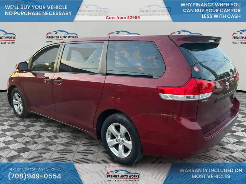 2011 Toyota Sienna Base 7-Passenger