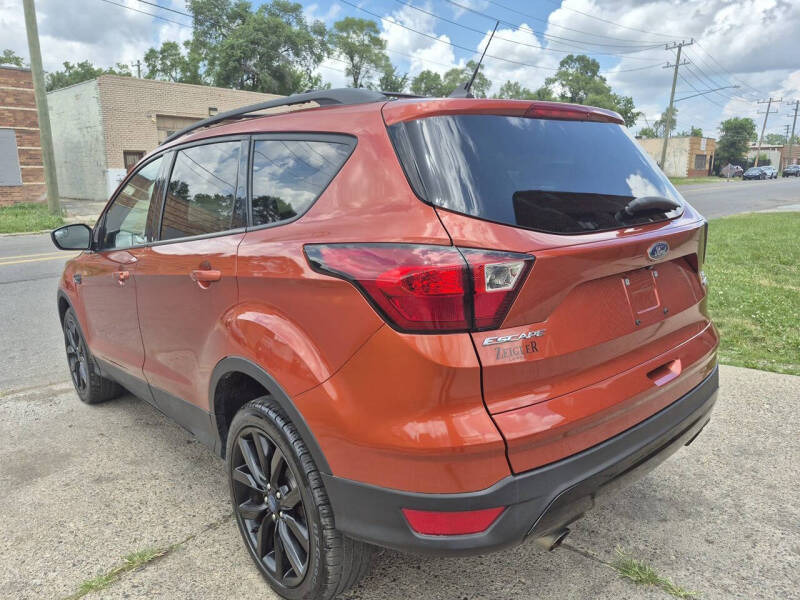 2019 Ford Escape SE