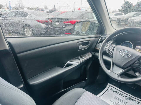 2016 Toyota Camry LE