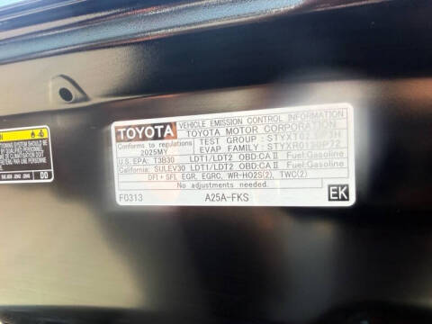 2025 Toyota RAV4 LE
