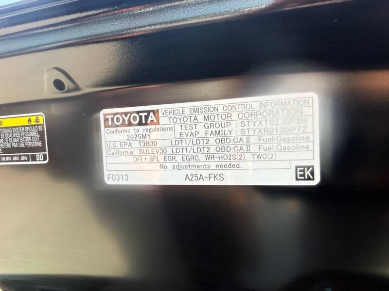 2025 Toyota RAV4 LE