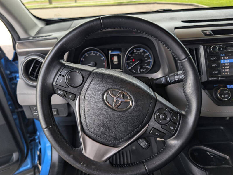 2017 Toyota RAV4 XLE
