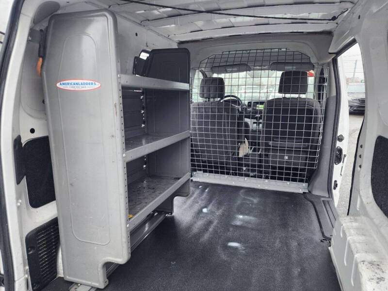 2019 Nissan NV200 SV