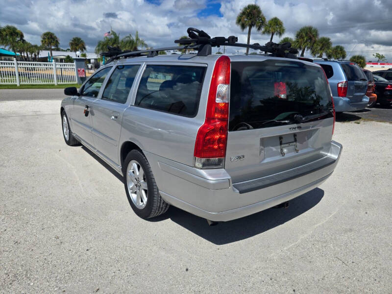 2005 Volvo V70 2.4