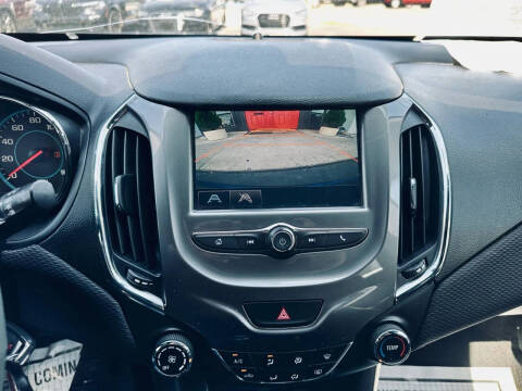 2017 Chevrolet Cruze LT Auto