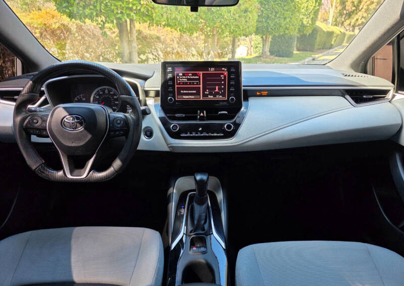 2020 Toyota Corolla Hatchback SE