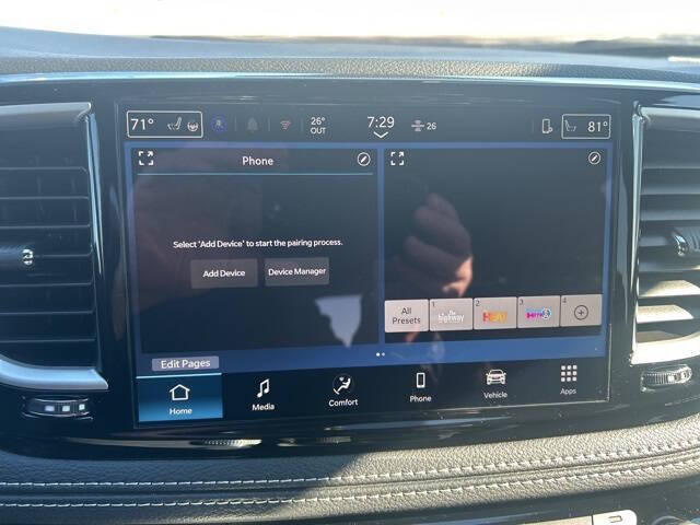 2026 Chrysler Pacifica Select