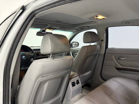 2011 BMW 3 Series 335i