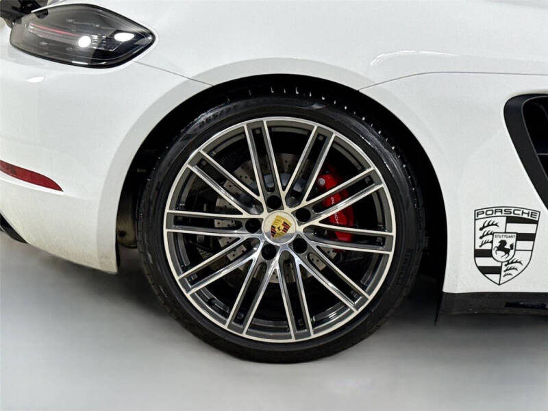 2023 Porsche 718 Cayman GTS 4.0