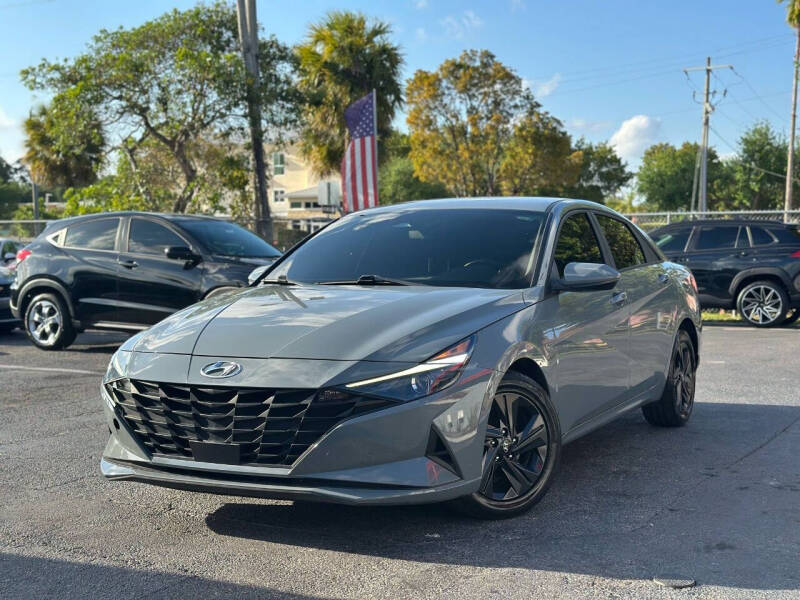 2022 Hyundai Elantra SEL