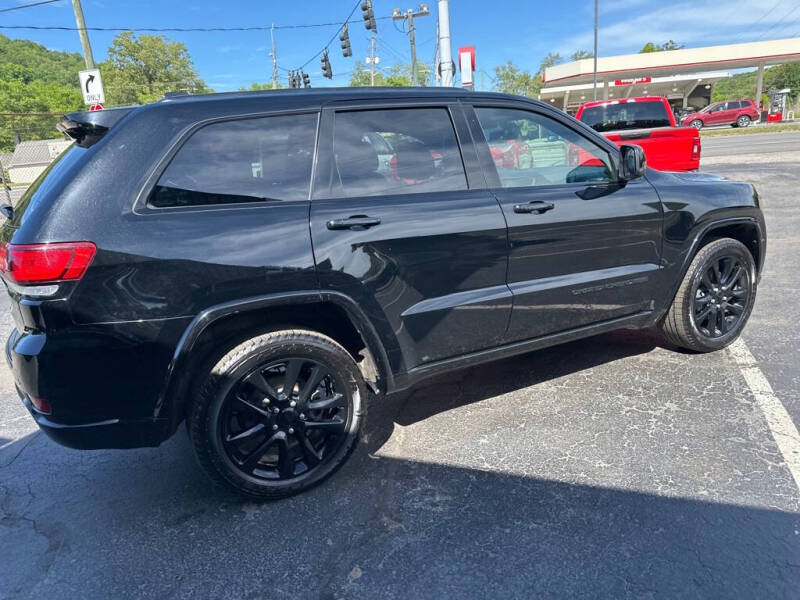 2017 Jeep Grand Cherokee Laredo