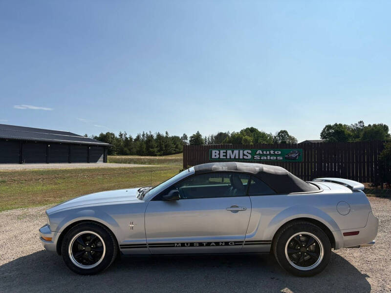 2006 Ford Mustang V6 Standard