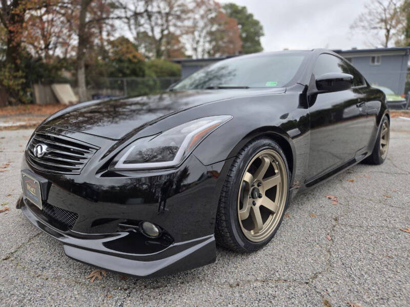 2011 INFINITI G Coupe 37x's photo