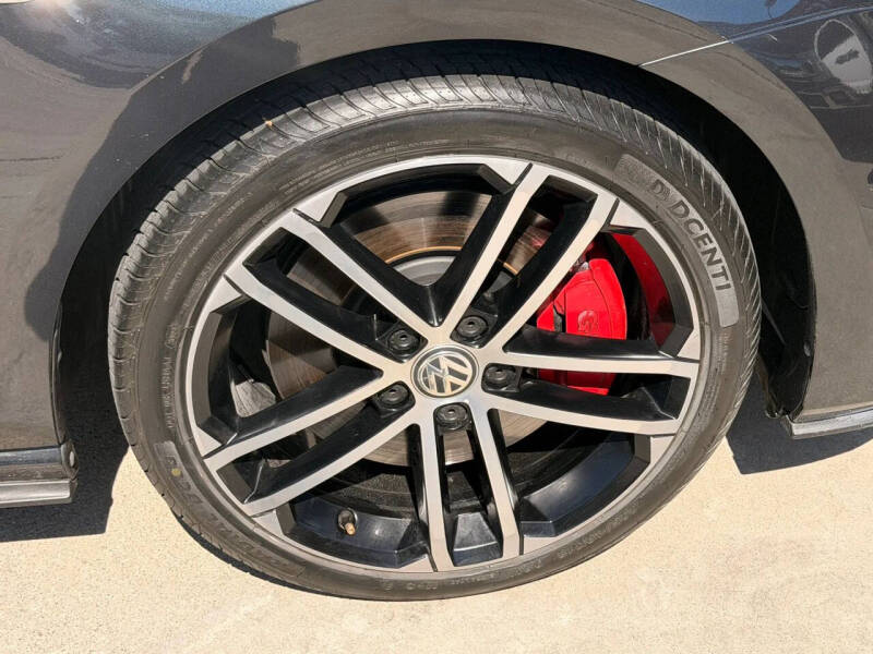 2017 Volkswagen Golf GTI