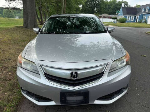 2013 Acura ILX 2.0L w/Premium