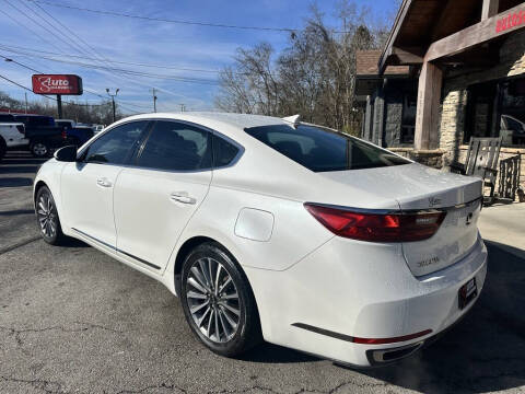 2017 Kia Cadenza Premium