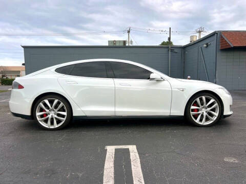 2013 Tesla Model S Performance