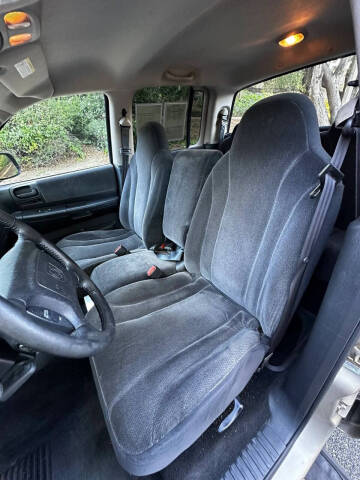 2003 Dodge Dakota