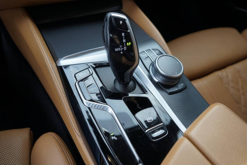 2023 BMW 5 Series 540i