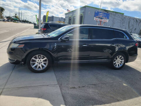 2016 Lincoln MKT Town Car