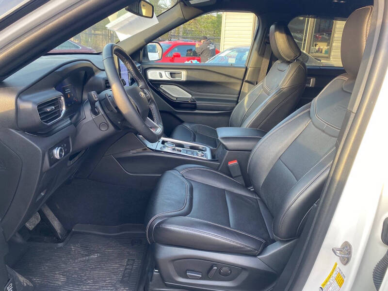 2023 Ford Explorer ST