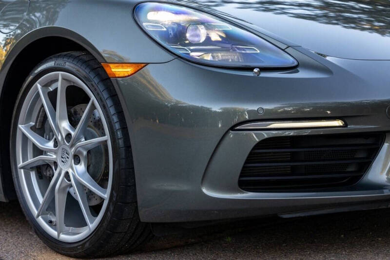 2021 Porsche 718 Boxster