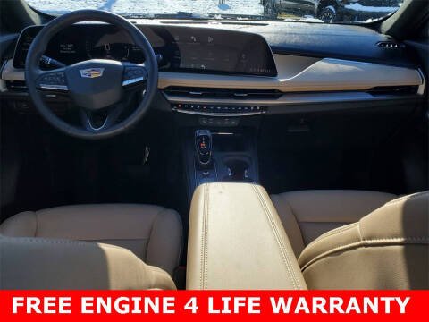 2024 Cadillac XT4 Luxury