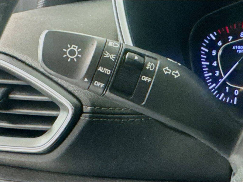 2019 Hyundai Santa Fe Limited 2.0T